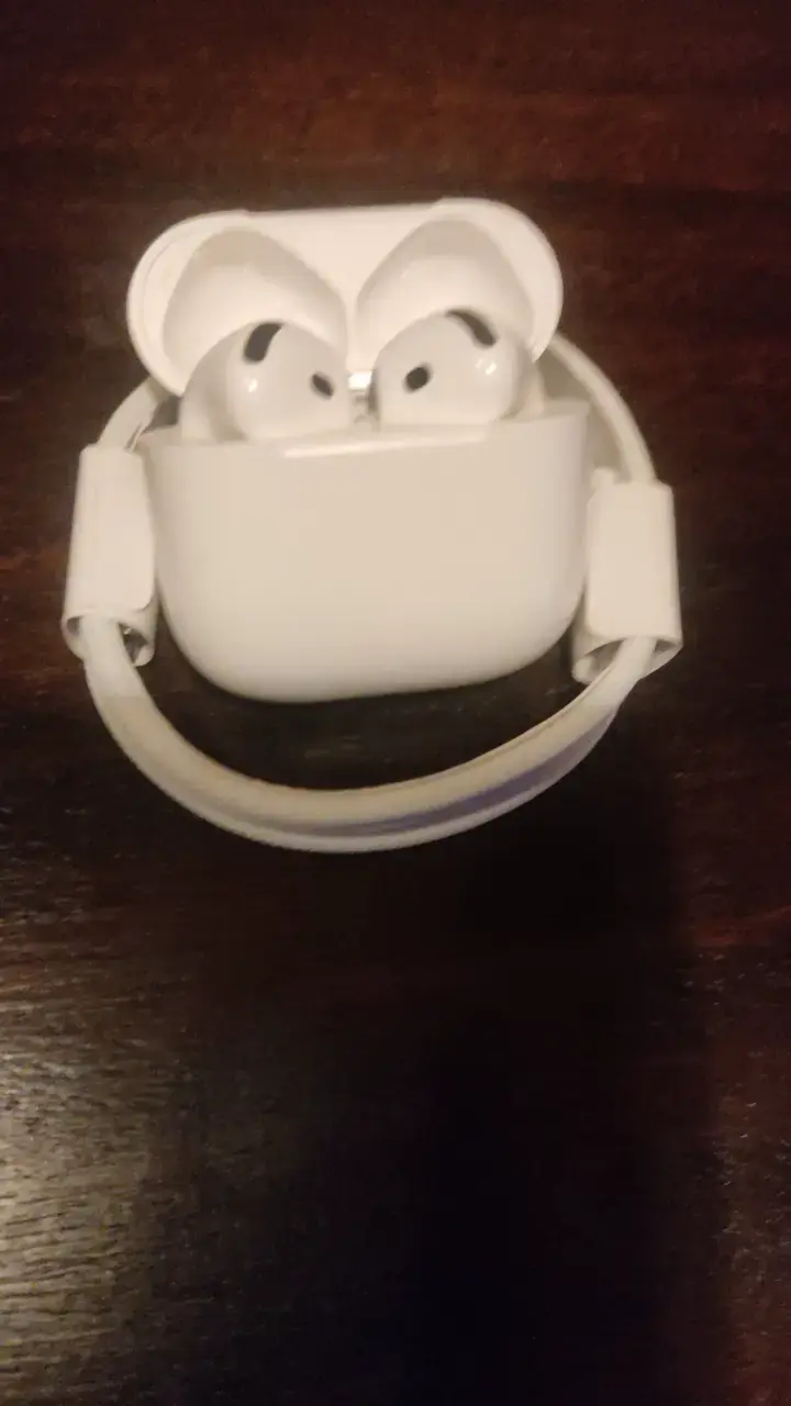 Auriculares inalámbricos blancos con estuche - 1