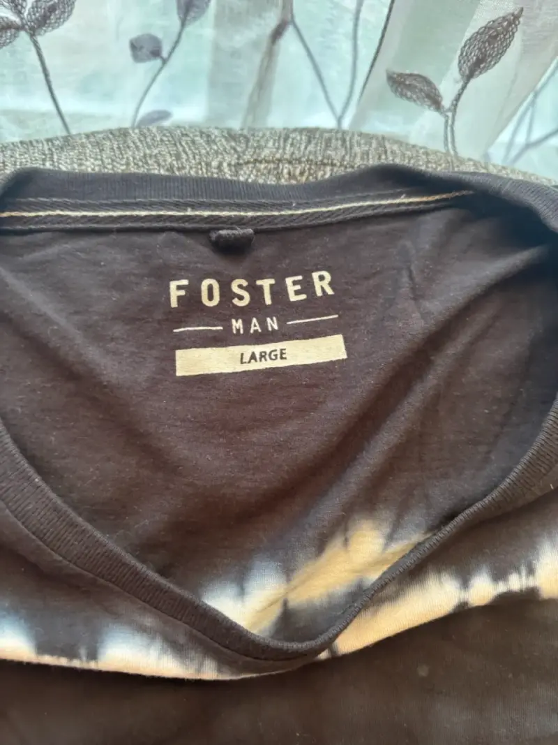 Polera tie-dye negra y beige foster - 2