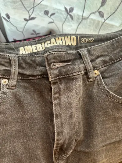 Shorts de mezclilla gris para hombre - miniatura 2