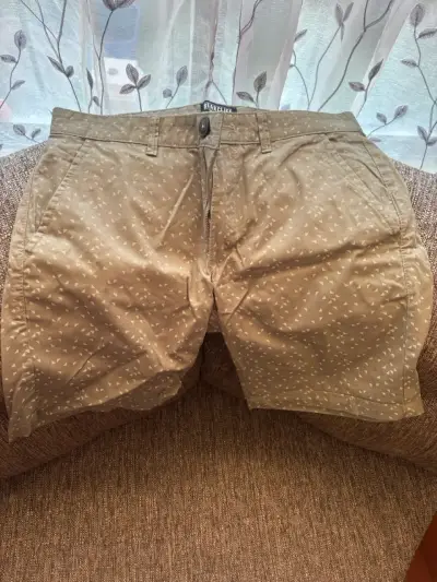 Bermudas Bearcliff beige con estampado - miniatura 1