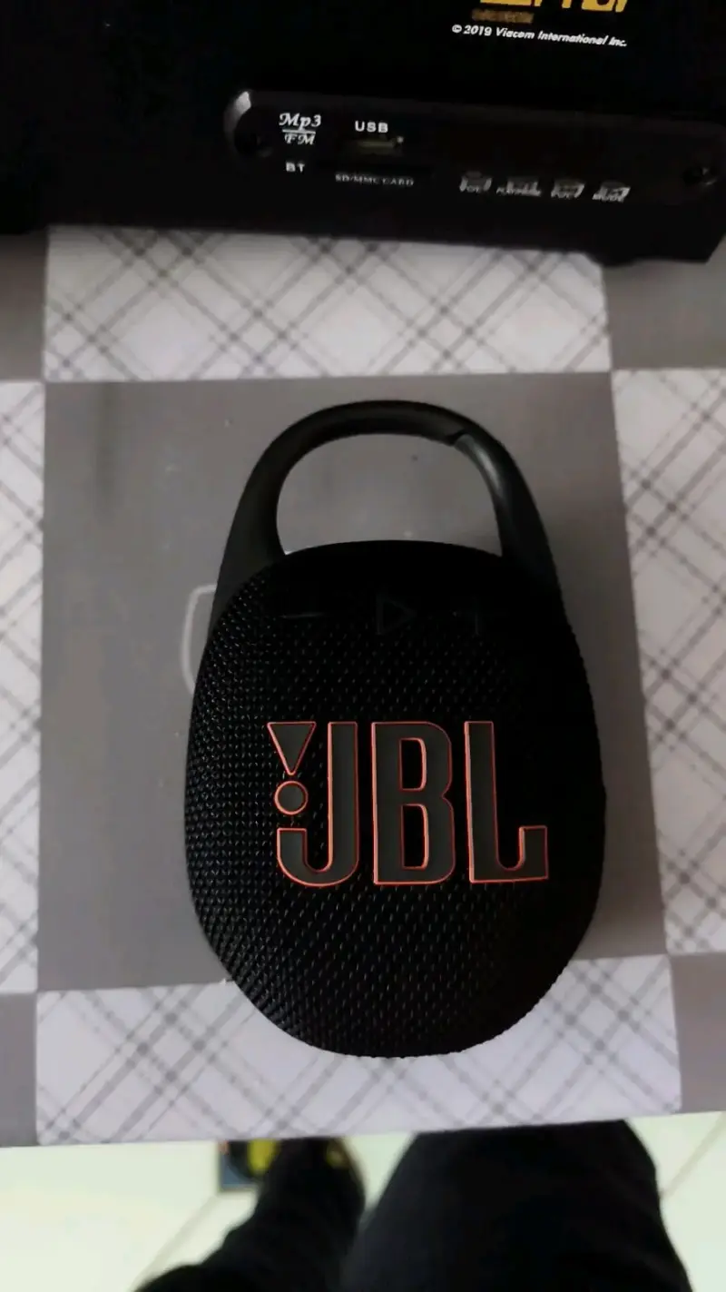Parlante portátil JBL Clip negro - 1