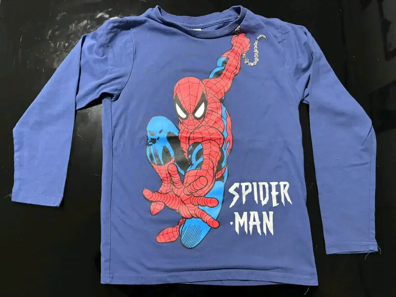 Polera manga larga Spider-Man azul para niño