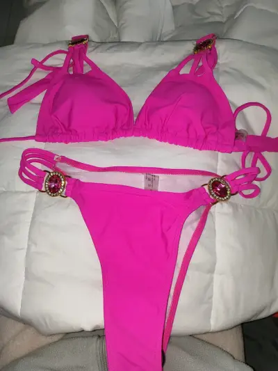 Bikini fucsia con detalles de joya Swim Lushoire - miniatura 3