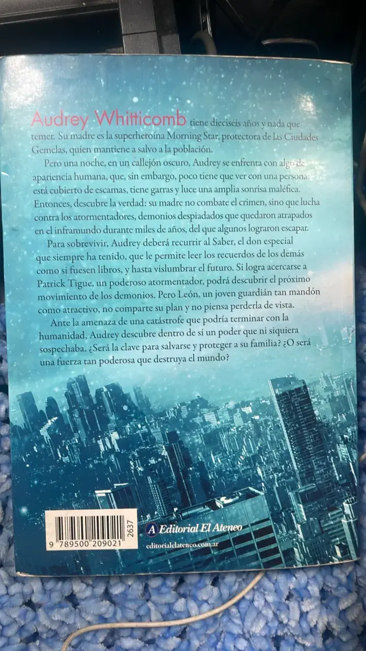 Libro 'Dark Star' de Bethany Frenette - 2