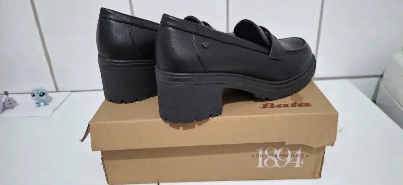 Zapatos de tacón Bata negros elegantes - 2