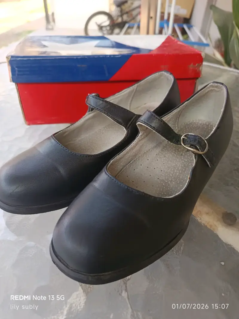 Zapatos cueca negros con hebilla - 1