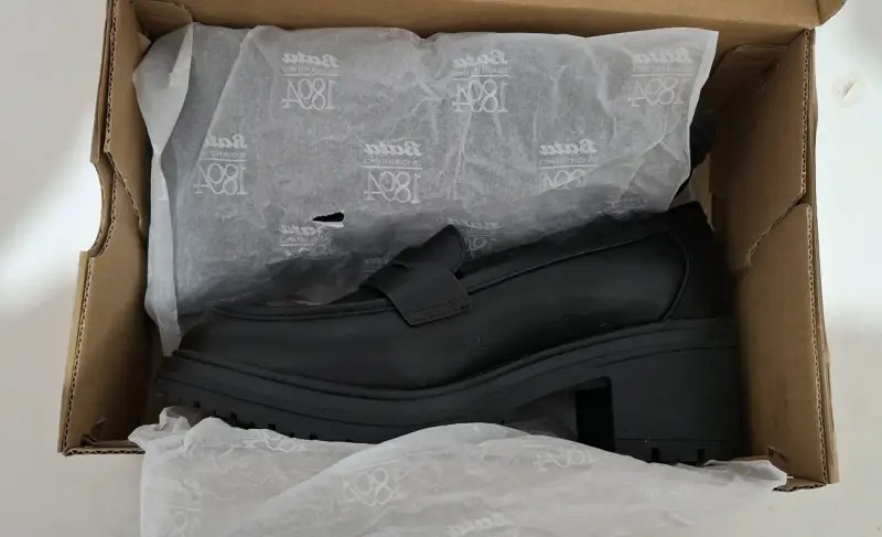 Zapatos de tacón Bata negros elegantes - 6