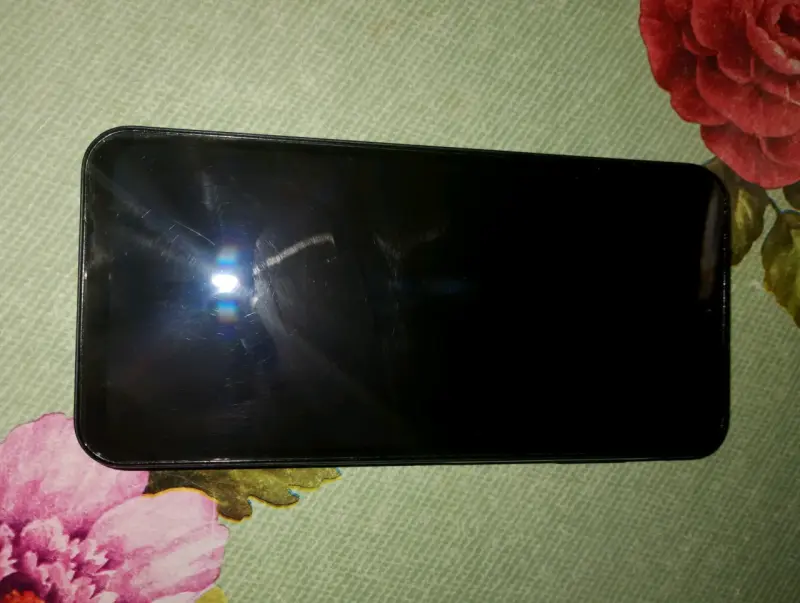 Smartphone Samsung Galaxy en buen estado - 2