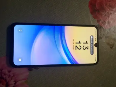 Smartphone Samsung Galaxy en buen estado - miniatura 3