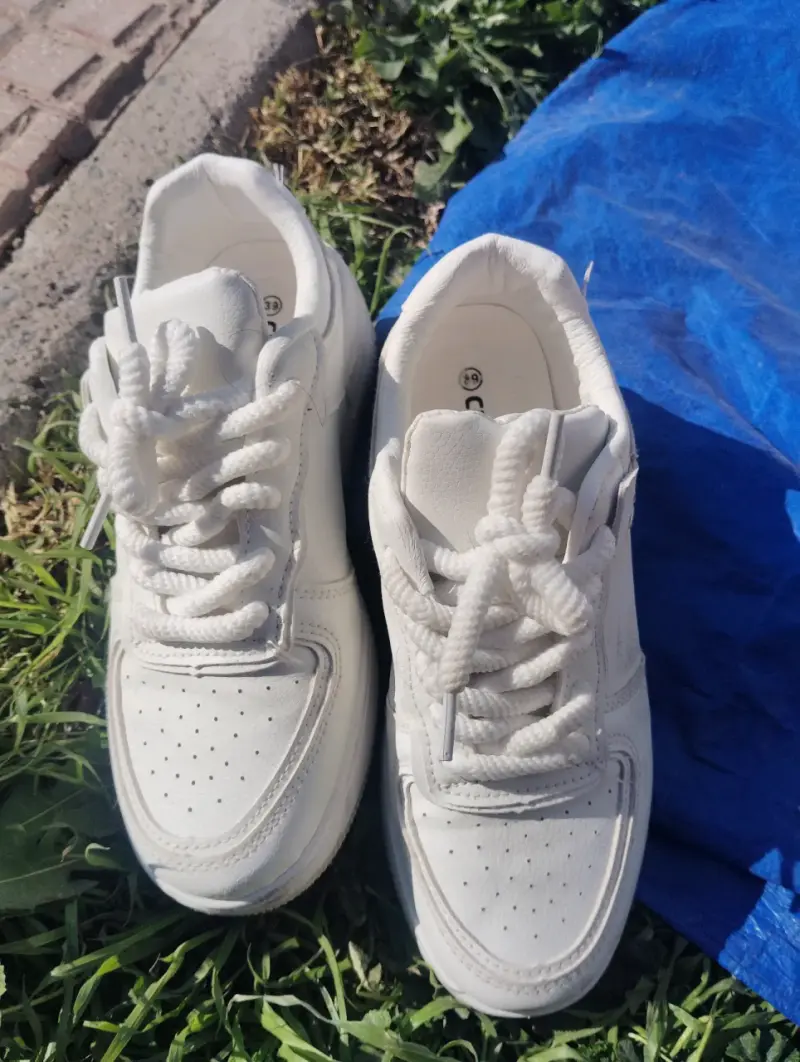 Zapatillas blancas Chicbomb talla 39 - 2
