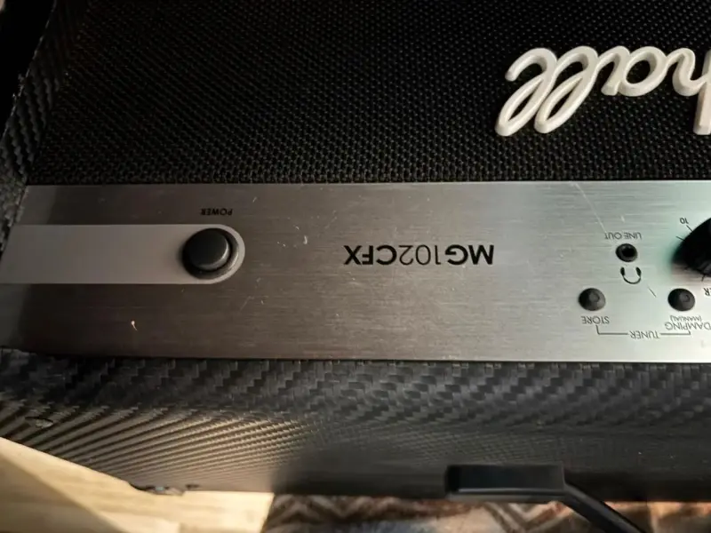 Amplificador Marshall MG102CFX 100W - 4