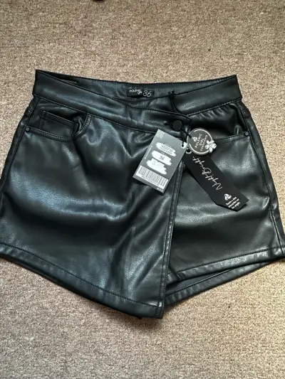 Falda Shorts de cuero sintético negro talla 36 - miniatura 1