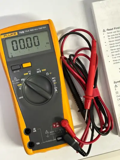 Multímetro digital Fluke 79 III RMS - miniatura 3