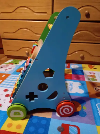 Caminador de madera musical Kidscool - miniatura 5