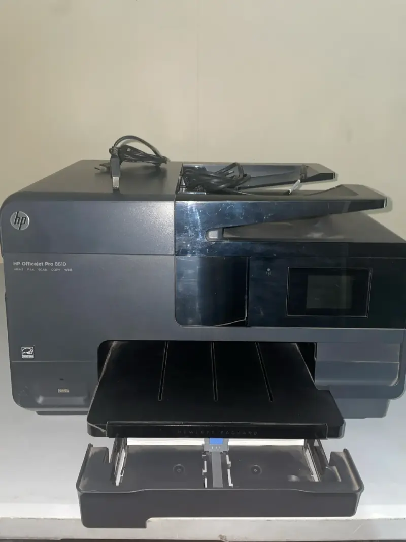 Impresora multifuncional HP Officejet Pro 8610 - 3