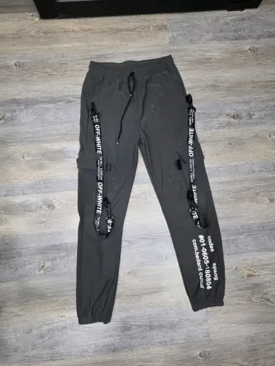 Buzo cargo negros Off-White con cintas - miniatura 1
