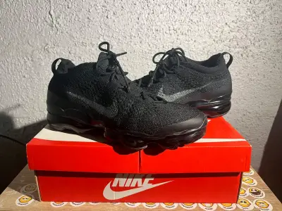 Zapatillas deportivas negras Nike Air - miniatura 3