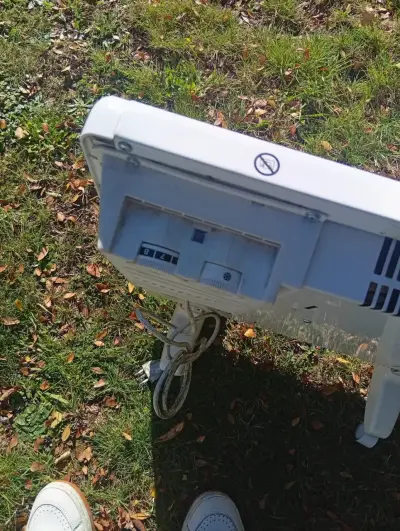 Radiador eléctrico Recco portátil blanco - miniatura 2