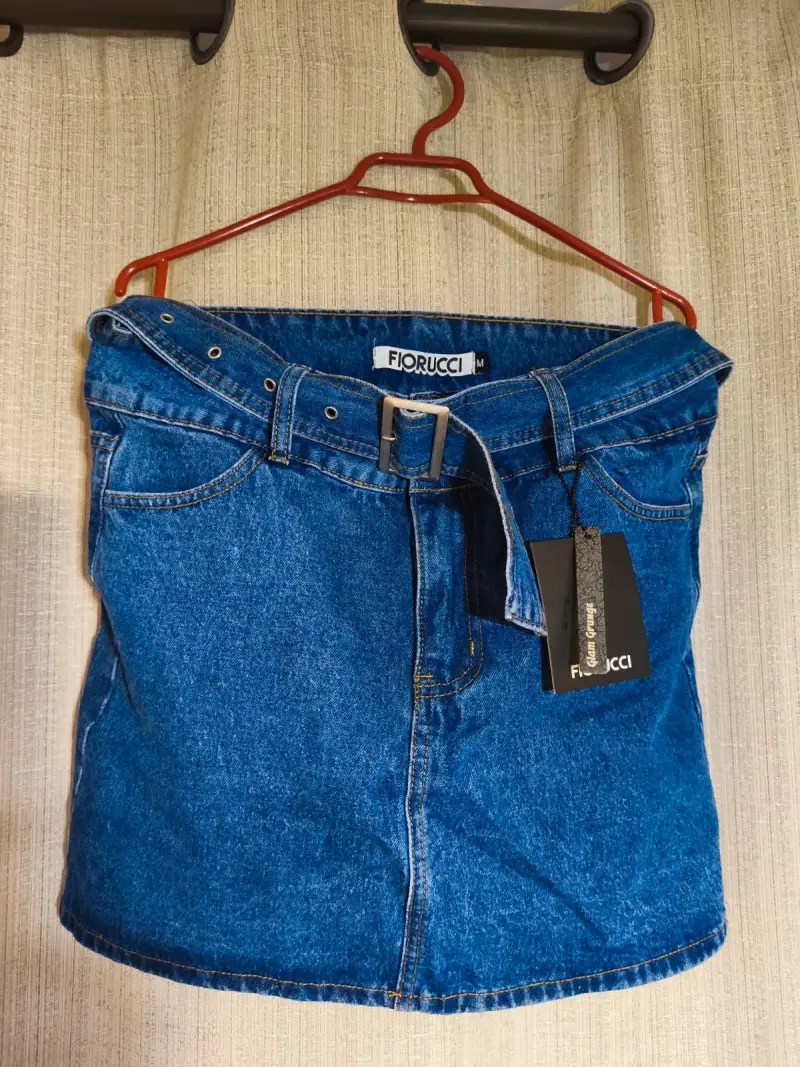 Falda de mezclilla Fiorucci azul con cinturón - 1
