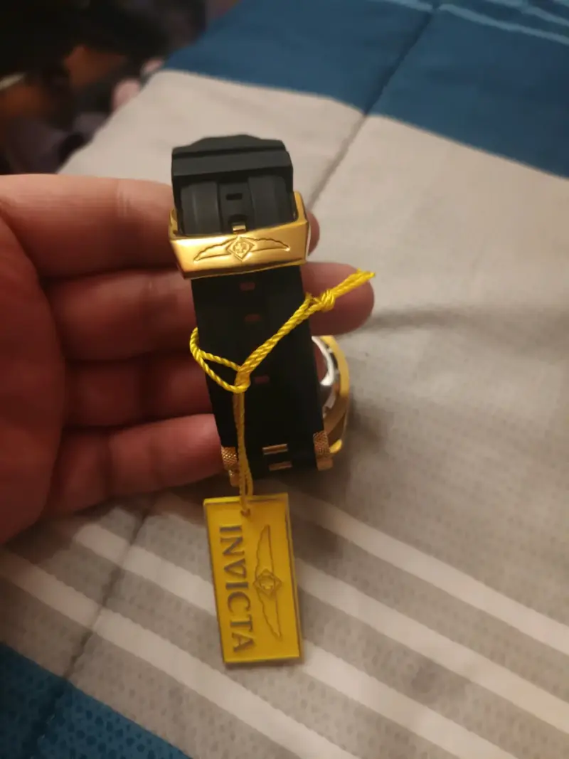 Permuto reloj Invicta 31315 - 3