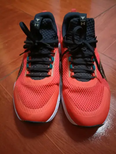 Zapatillas deportivas Under Armour rojas - miniatura 1