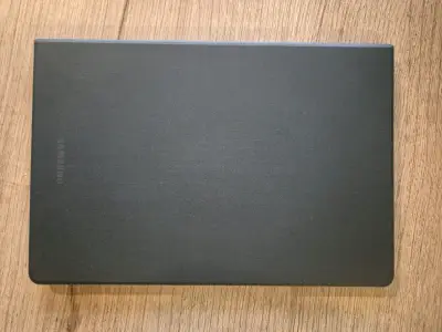 Galaxy Tab S6 Lite con funda y lápiz digital - miniatura 3