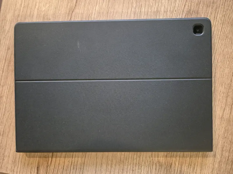 Galaxy Tab S6 Lite con funda y lápiz digital - 4