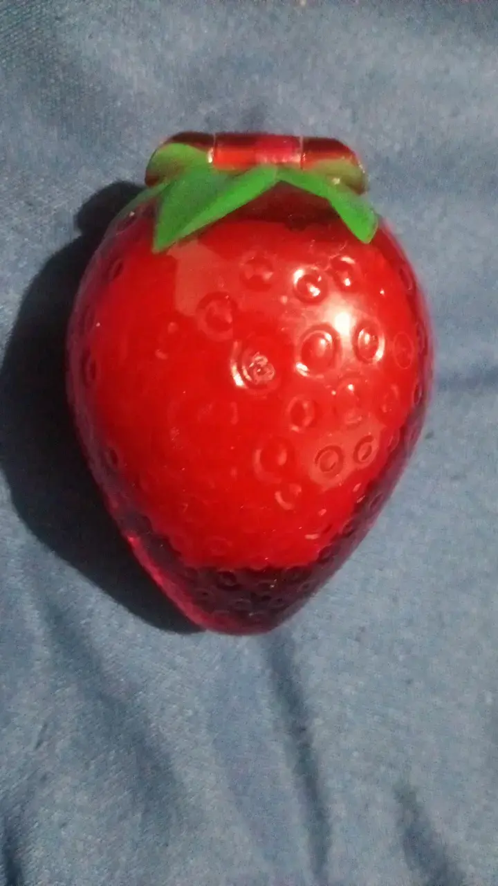 Brillo labial frutilla Color Trend - 3