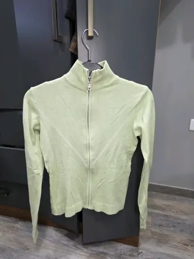 Chaleco verde claro con cierre frontal - miniatura 1