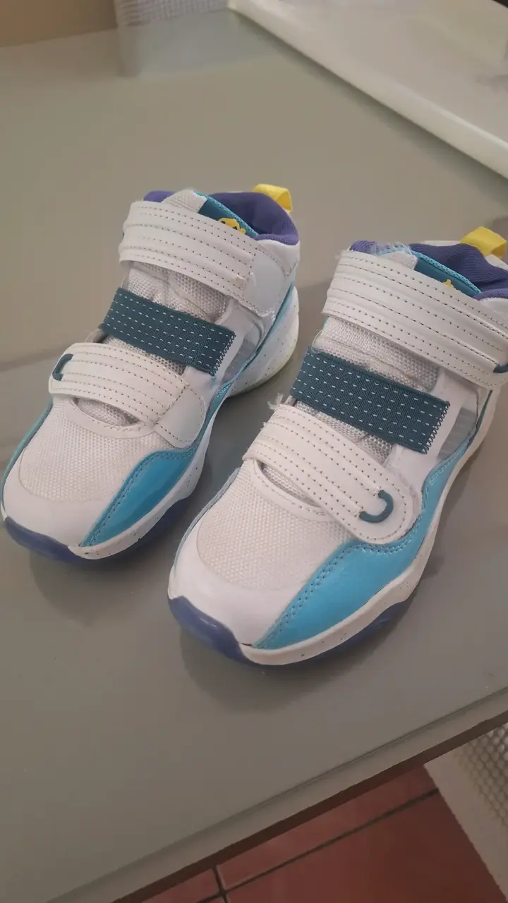 Zapatillas deportivas infantiles blancas y azules - 6
