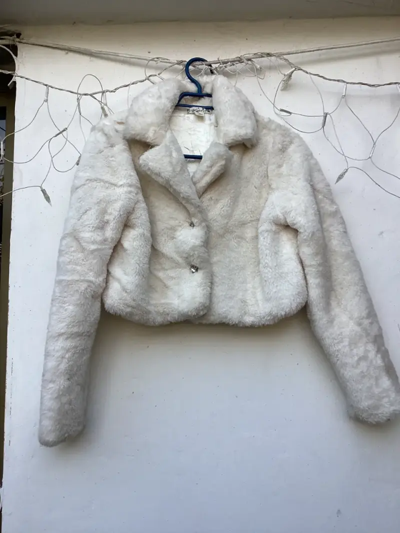 Chaqueta de piel sintética blanca - 1