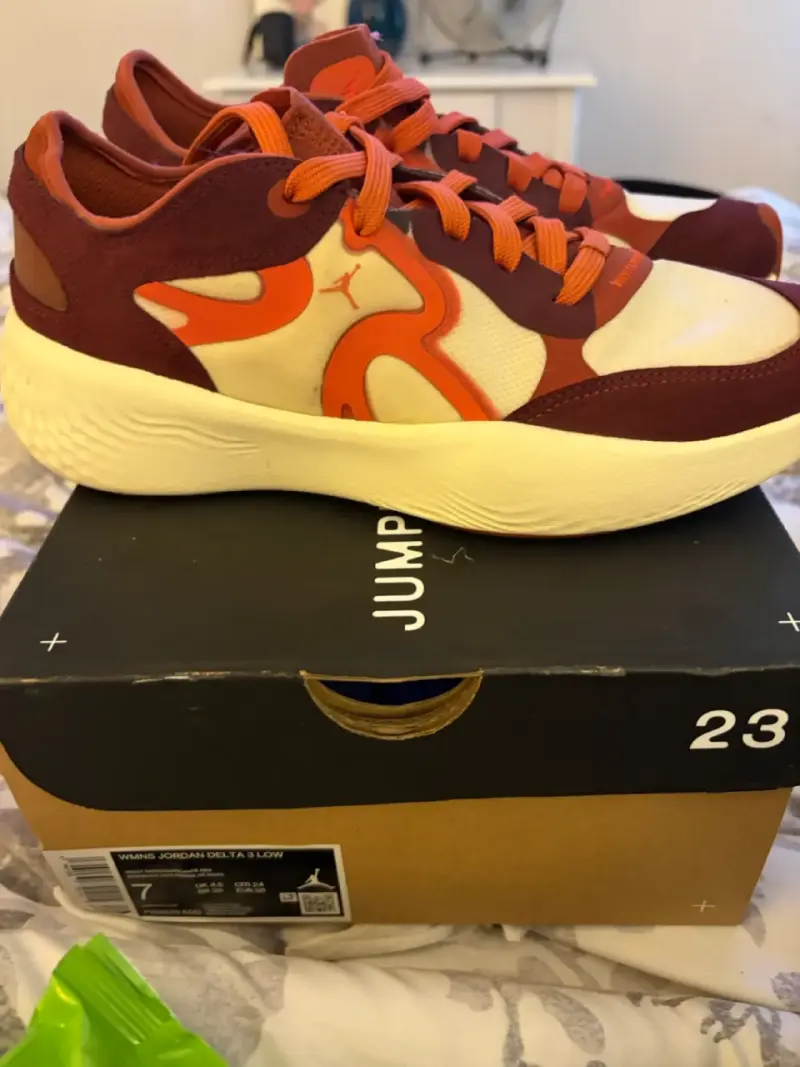 Zapatillas Jordan Delta 3 Low Mujer Burdeos - 1