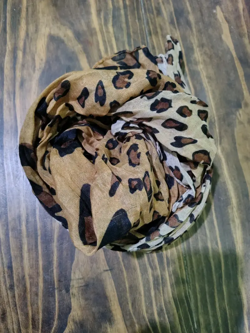 Pañuelo estampado animal print - 1