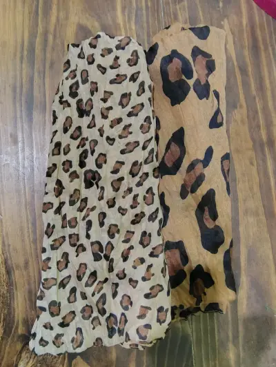 Pañuelo estampado animal print - miniatura 2