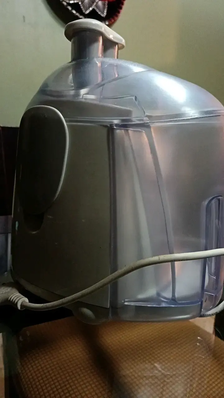 Extractor de jugos Black & Decker - 3
