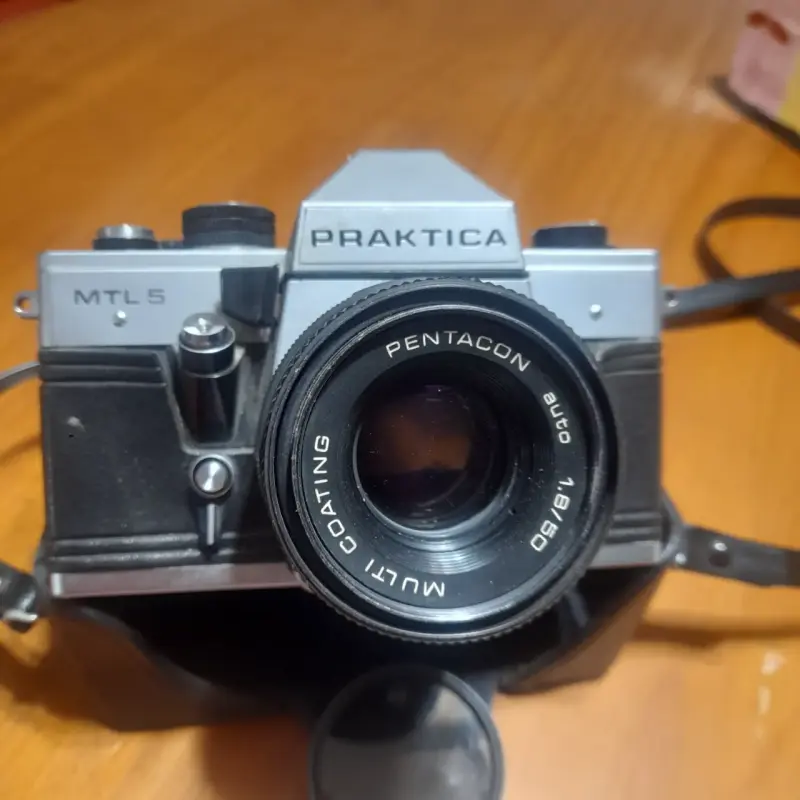 Cámara analógica Praktica MTL 5 con lente Pentacon - 1