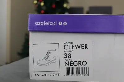 Botas negras de cuero con cordones - miniatura 5