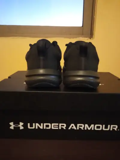 Calzado Under Armour UA Charged Assert 10 Black - miniatura 5