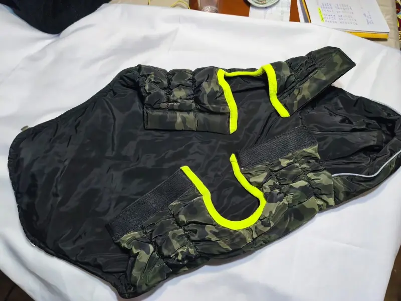 Abrigo impermeable camuflado para perro - 3