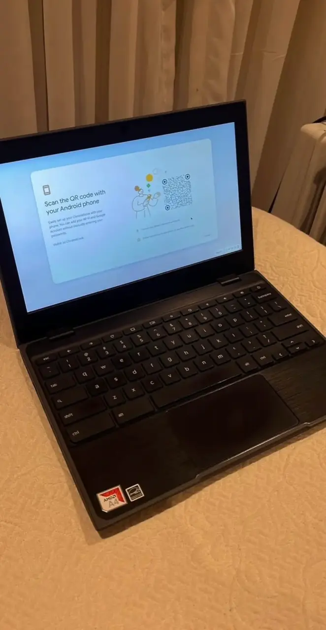 Lenovo 100e Chromebook 2nd Gen 2021 AMD A4 + Funda - 2