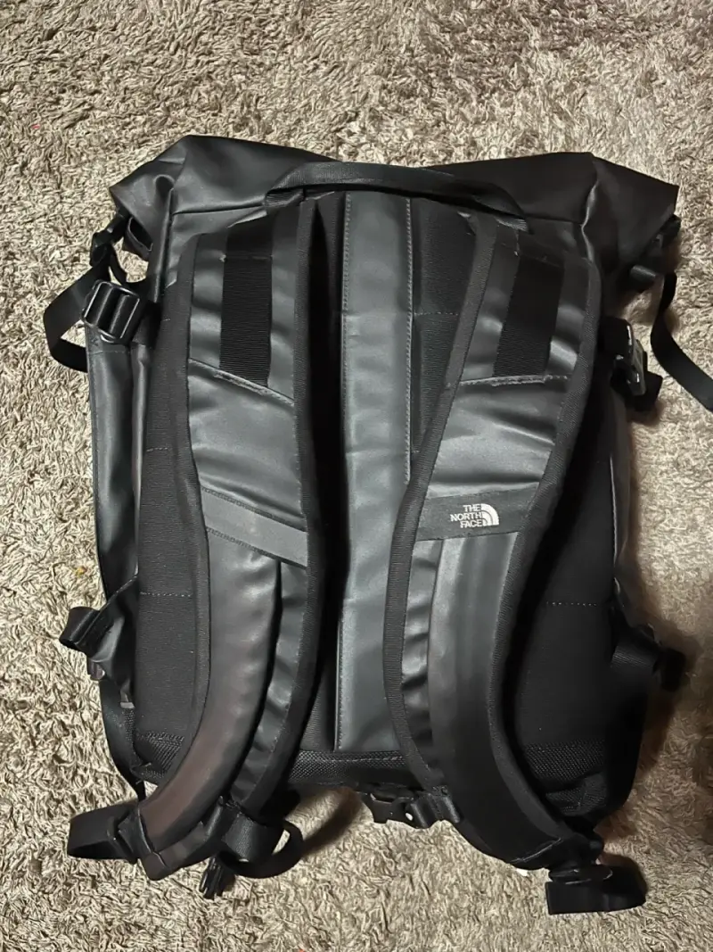 North face commuter mochila (descontinuada) - 2