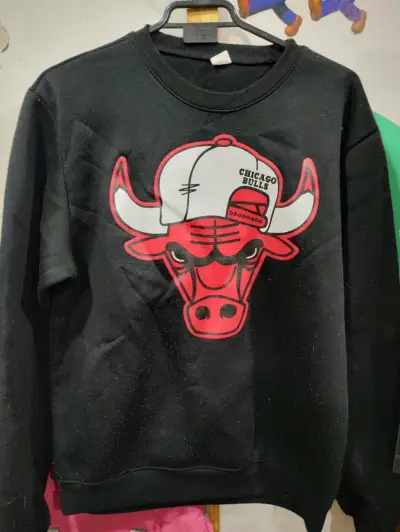 Polerón negro Chicago Bulls unisex - miniatura 3