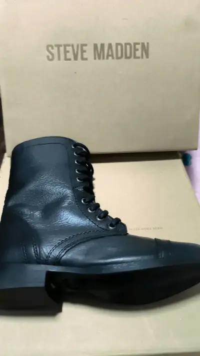 Botas negras Steve Madden de cuero - miniatura 1