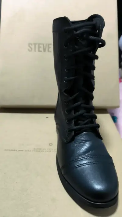 Botas negras Steve Madden de cuero - miniatura 2
