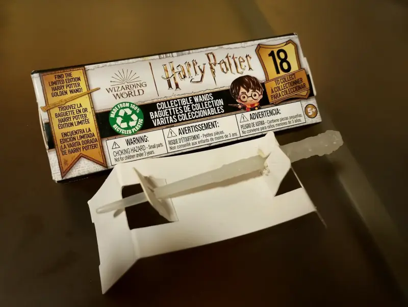 Varita coleccionable de Harry Potter miniatura - 2