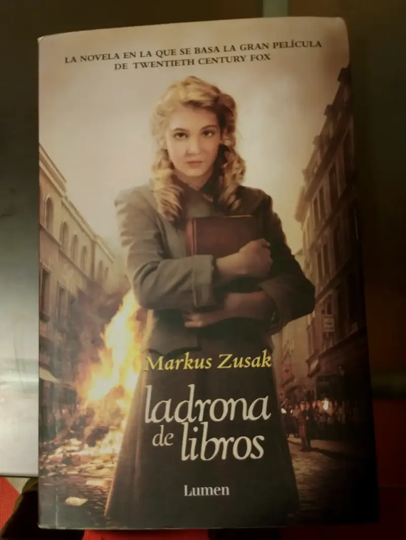 Libro 'Ladrona de Libros' de Markus Zusak