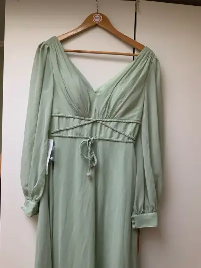 Vestido Nuevo alta costura - miniatura 4