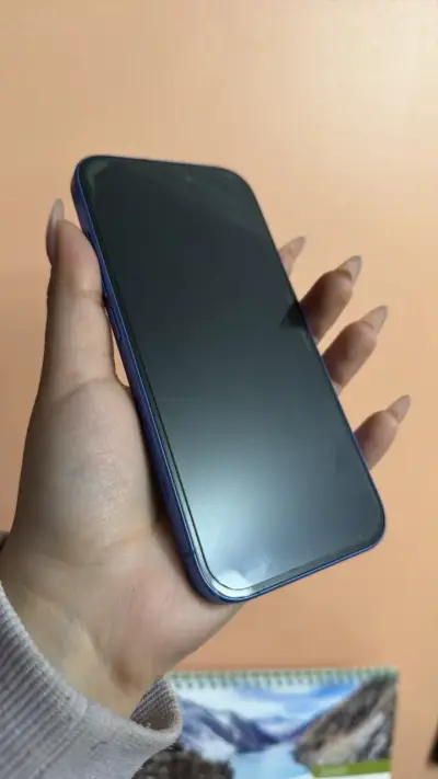 iPhone 16 azul 256gb - miniatura 3