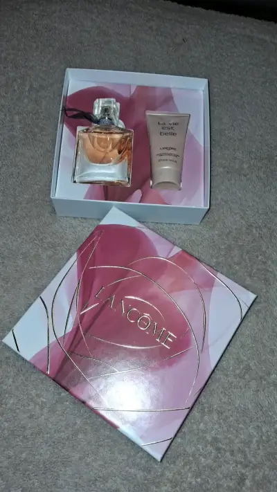 Set de perfume y loción Lancôme La Vie Est Belle - miniatura 1