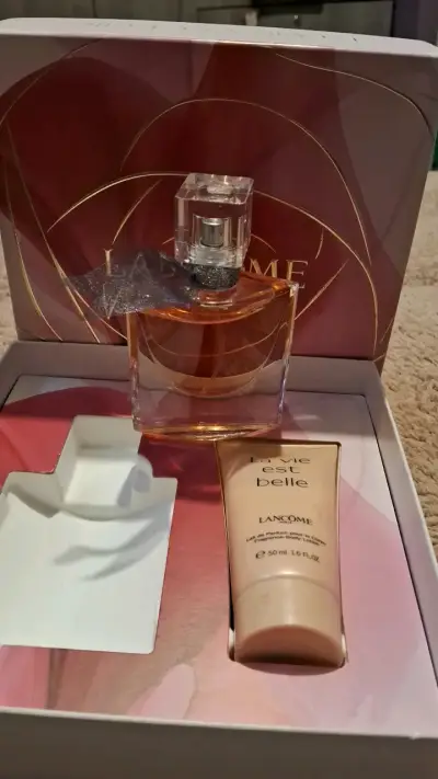 Set de perfume y loción Lancôme La Vie Est Belle - miniatura 3